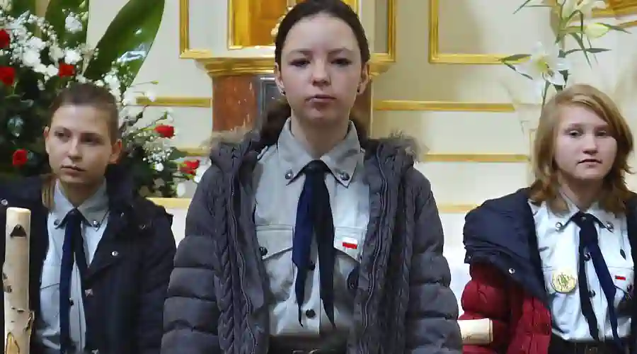 Józefów nad Wisłą, 11.11.2013. Akademia z okazji Narodowego Święta Niepodległości. Harcerze.