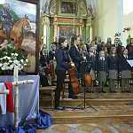 Rybitwy, 11.11.2014. 96. rocznica odzyskania niepodległości. Chór Szczygiełki Grandi z Poniatowej.