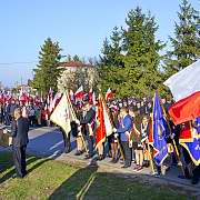 Święto Niepodległości. 11 listopada 2018 roku, Józefów nad Wisłą. Marsz Niepodległości. <i>Boże, niech nasza ziemia cieszy się obfitością plonów, wybawiona od głodu i klęsk żywiołowych.</i>